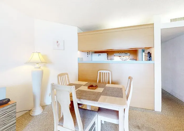 Oceanfront With Ocean View Private Washer & Dryer Ac And Pool Access *