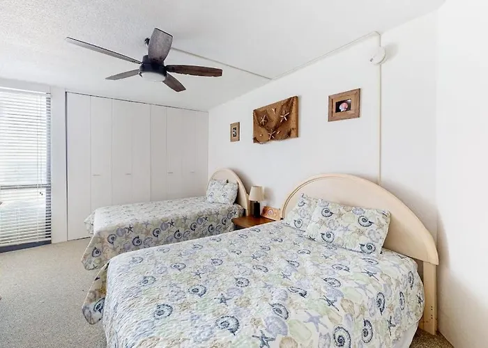 Oceanfront With Ocean View Private Washer & Dryer Ac And Pool Access Holiday home